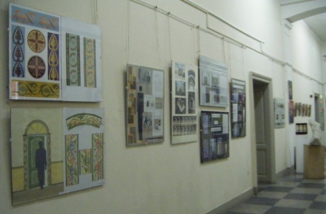 Подредиха традиционната годишна студентска изложба