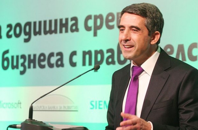 Плевнелиев окуражи Игантов да обясни в парламента за Научния фонд