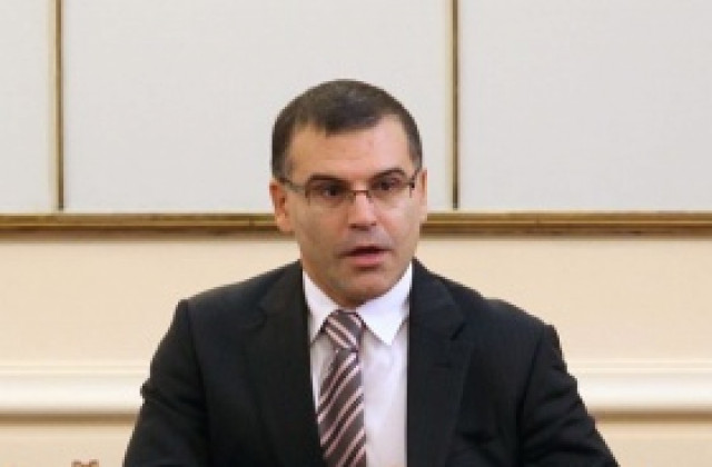 Дянков: Приемам искането на оставката ми от депутати като опит за натиск