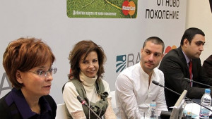 БАКБ и MasterCard пускат дебитни карти за безконтакни плащания