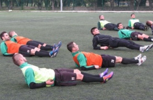 Нефтохимик почна да се готви за реванша с Пирин