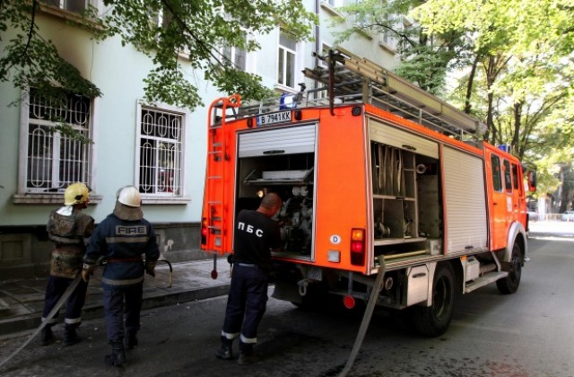 Пожар горя в училище „Никола Вапцаров”