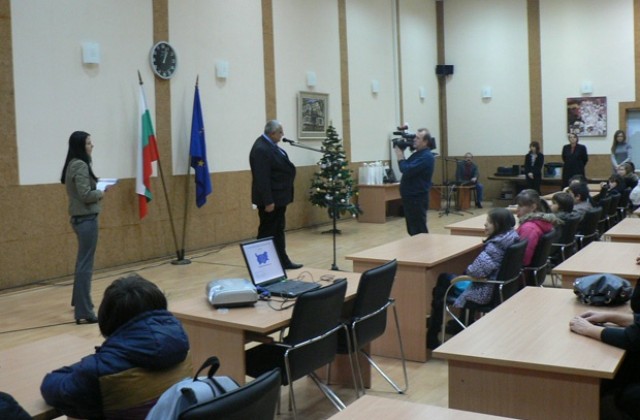 Награди за най-добрите малки компютърни художници от видинско