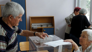 Правят консултации за СИК