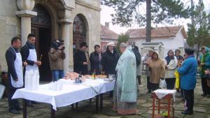 Топла рибена супа за Никулден в Бяла Слатина