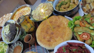 Благотворителна кулинарна изложба Никулденска трапеза в Ловеч