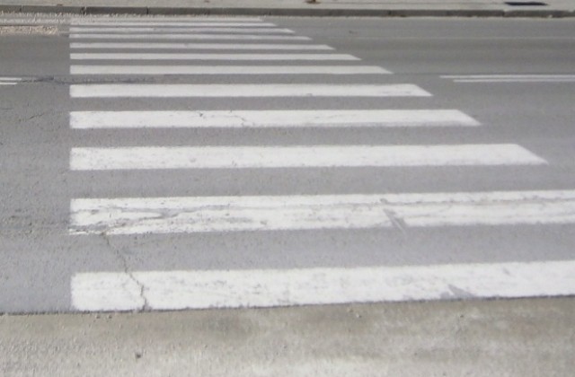 За два часа санкционираха 12 пешеходци за неправилно пресичане