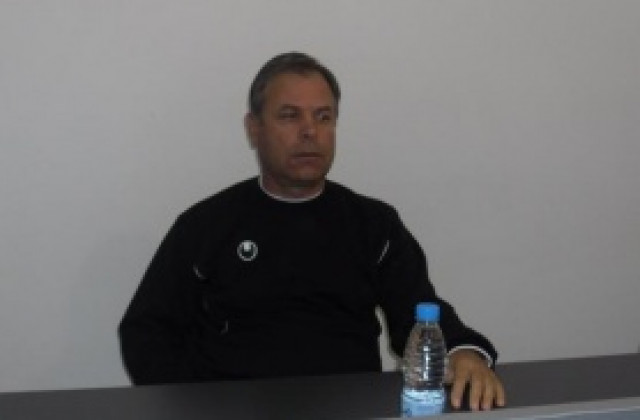 Стефан Генов: Не съм говорил за раздяла с Курдов