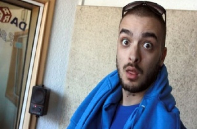 Криско и Сто Кила пеят за студентите