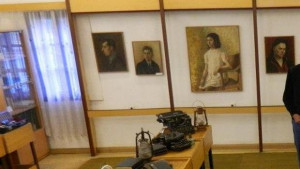 Бандити разбиха и обраха музей