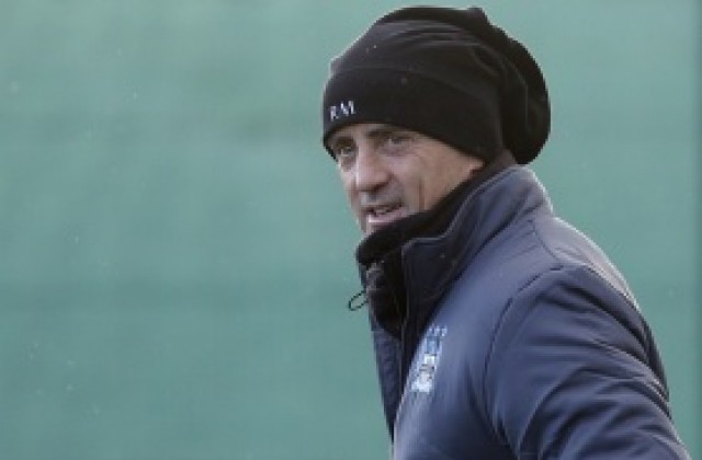 Манчини отвърна на удара: Странно защо Фъргюсън мълчи, когато Ашли Йънг пада за дузпа