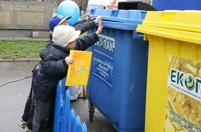 От началото на 2013 г. търговците и администрациите трябва да събират отпадъците си разделно
