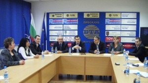 България на гражданите с ръководства в още седем общини