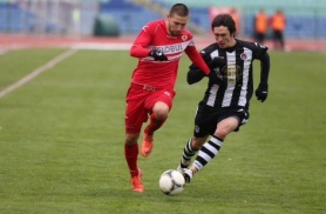 СНИМКИ и ВИДЕО: ЦСКА не победи Локо Сф и ще зимува извън тройката