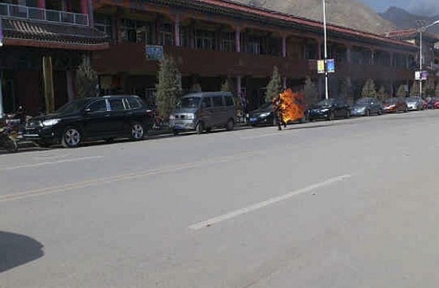 Тибетско момиче стана 95-ата жертва на самозапалване
