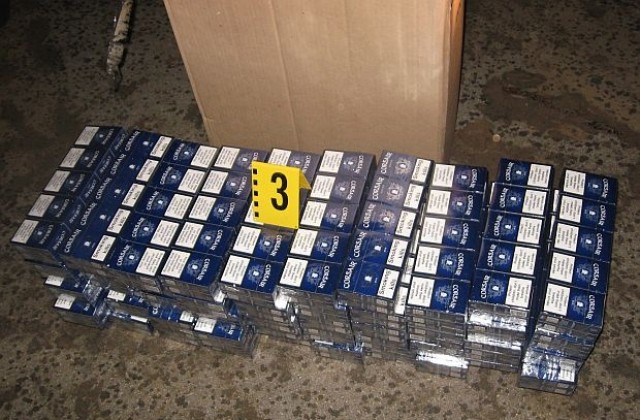 В Силистренско задържаха двама дилъри на контрабандни цигари