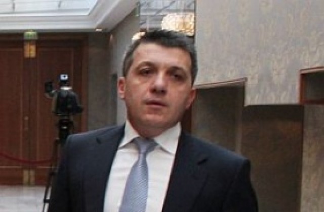 Включват в регистър търговците на храни в интернет