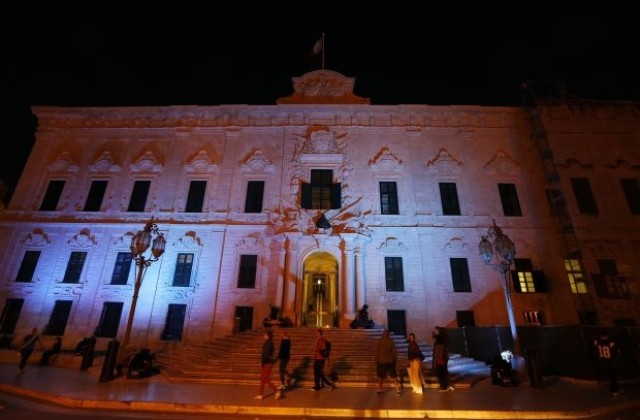Правителството на Малта падна след като парламентът отхвърли проектобюджета
