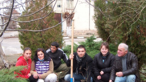 Младежи с предколедна акция