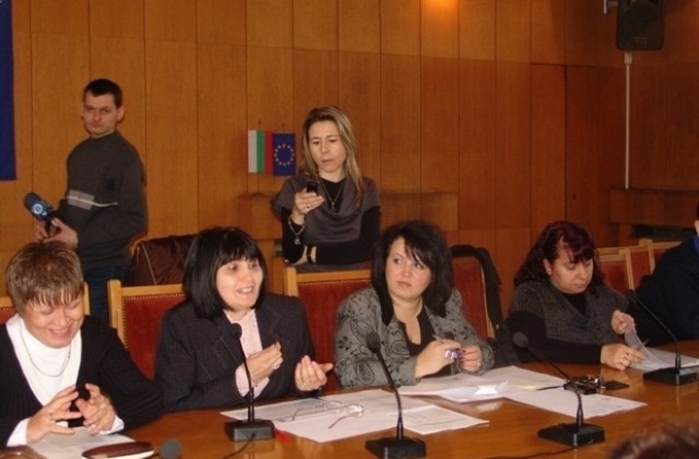 144 работни места по временната заетост заявени в областта