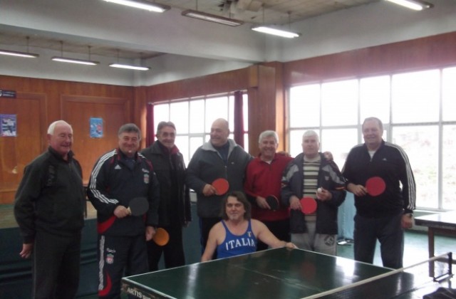 Спортисти- ветерани мериха сили на турнир по тенис на маса