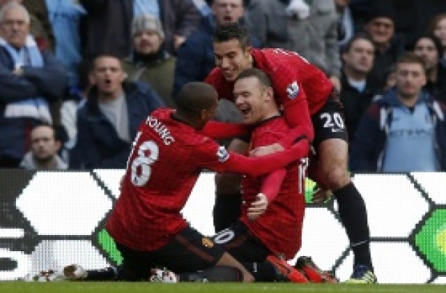 Ван Перси: Уча се от Чичарито и Уелбек