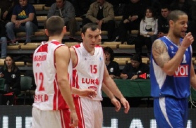 Стойков болезнено откровен: 10 години съм се борил за този отбор, а идват някакви, провалят го и си заминават