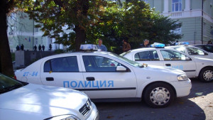 Мъж със счупен крак кола го блъснала докато пресича