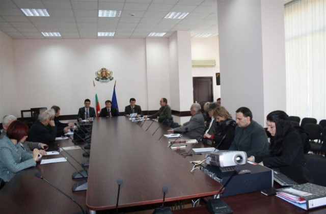 Вдигаме военни паметници