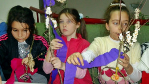 Деца от Силистра майсториха вълшебни сурвачки