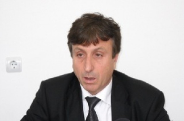 К. Димитров : Правителството разчита административно да спечели парламентарните избори