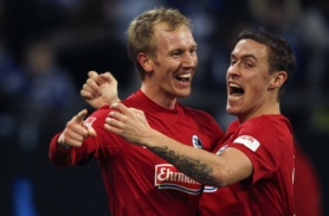 ВИДЕО: Смешен съдия опорочи страхотното шоу на Шалке-Фрайбург