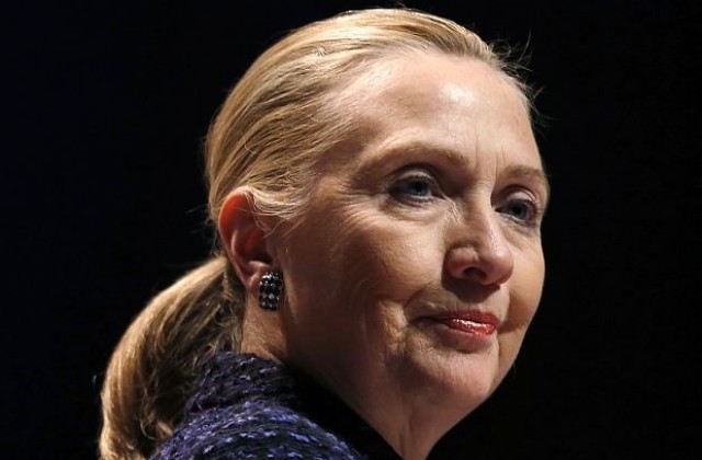 Хилари Клинтън се възстановява у дома си след мозъчно сътресение