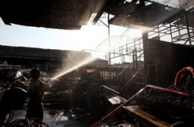 Пожар избухна в най-големия търговски център на Рио де Жанейро