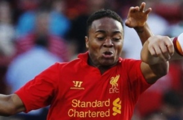 Стърлинг подписва нов договор с Ливърпул, Мартин Кели пред напускане