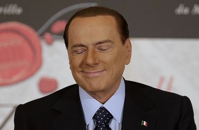 Годеницата на Берлускони е с близо половин век по-млада от него