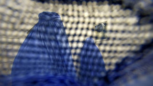 Естетичната хирургия настъпва и в страната на бурката