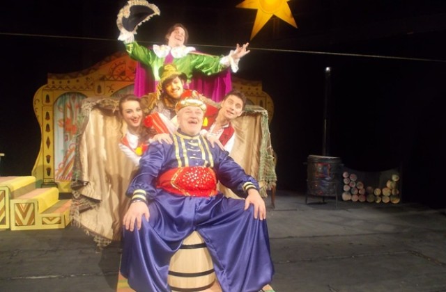 Още деца благотворително на театър