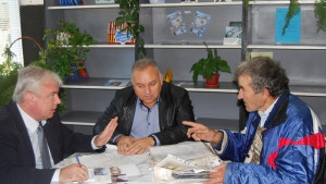 Депутати от ГЕРБ подпомогнаха горнооряховчанин с рядко заболяване