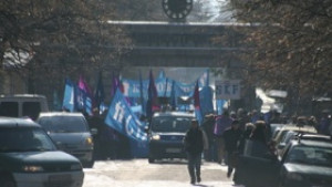 Работещите във ВМЗ получили само един аванс