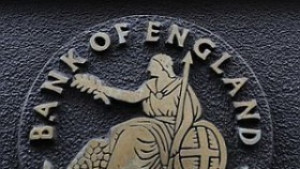 Bank of England обмисля да емитира пластмасови банкноти