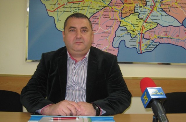Община Дупница получава милиони в плюс от държавата, обяви депутатът Гущеров