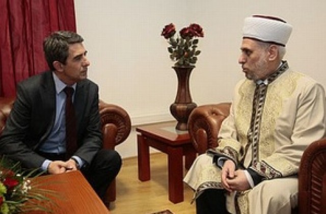 Плевнелиев подкрепя идеята за създаване на Ислямски образователен център