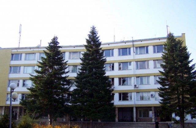 Купуват училищен автобус за Вълчи дол