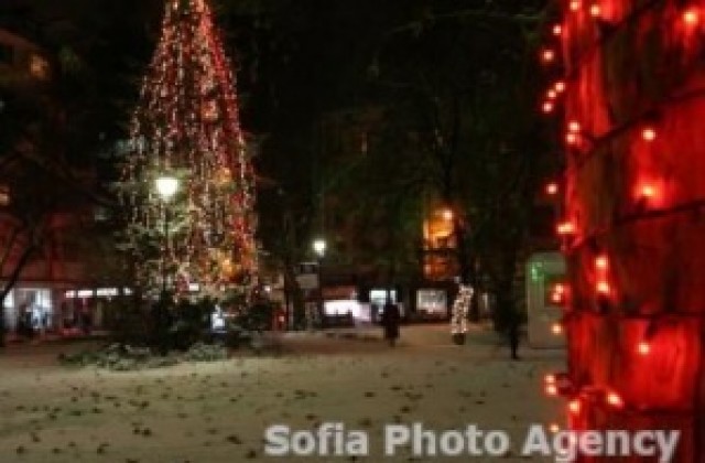 Кварталите на Велико Търново празнуват в очакване на Коледа