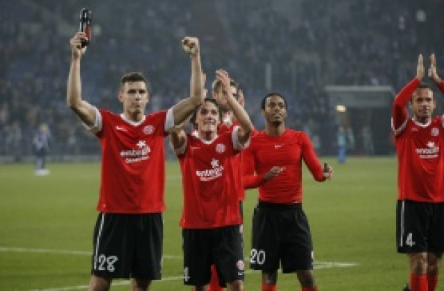 ВИДЕО: Шалке аут за Купата, третодивизионният Кикерс Офенбах изхвърли Фортуна