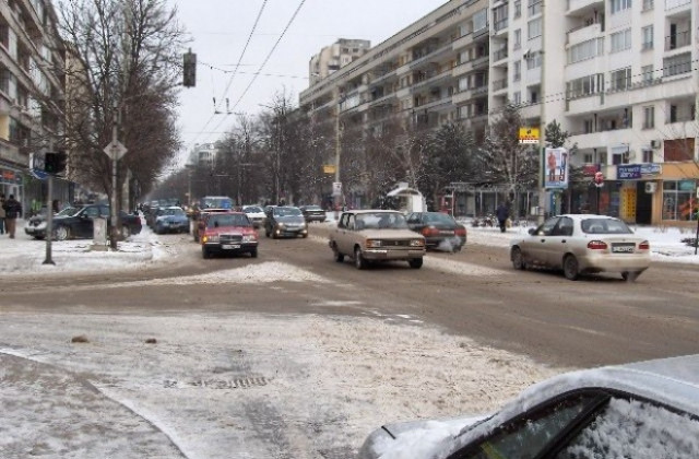 Положението в Русенските общини все още е нормално. В Две могили намаляват учебните часове