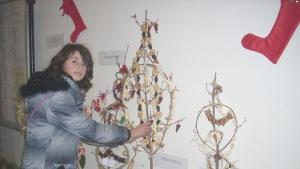 169 деца от В Търново майсториха сурвакници