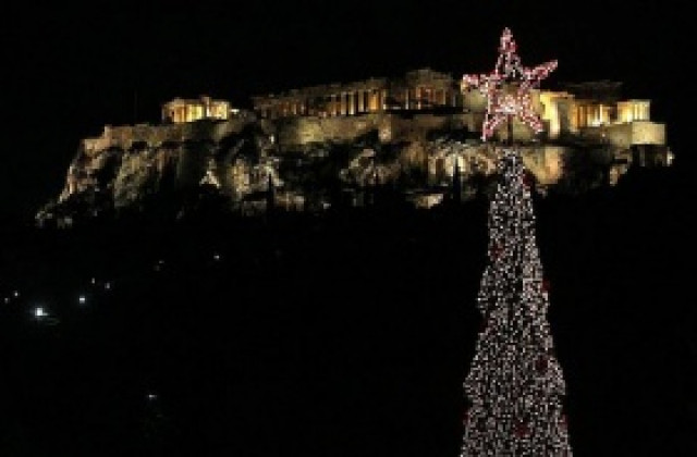 Гърците ще изкарат бедна Коледа, пише местната преса