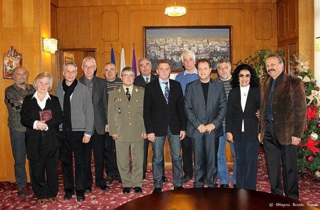 Даниел Панов събра на работен обяд бивши кметове и почетни граждани